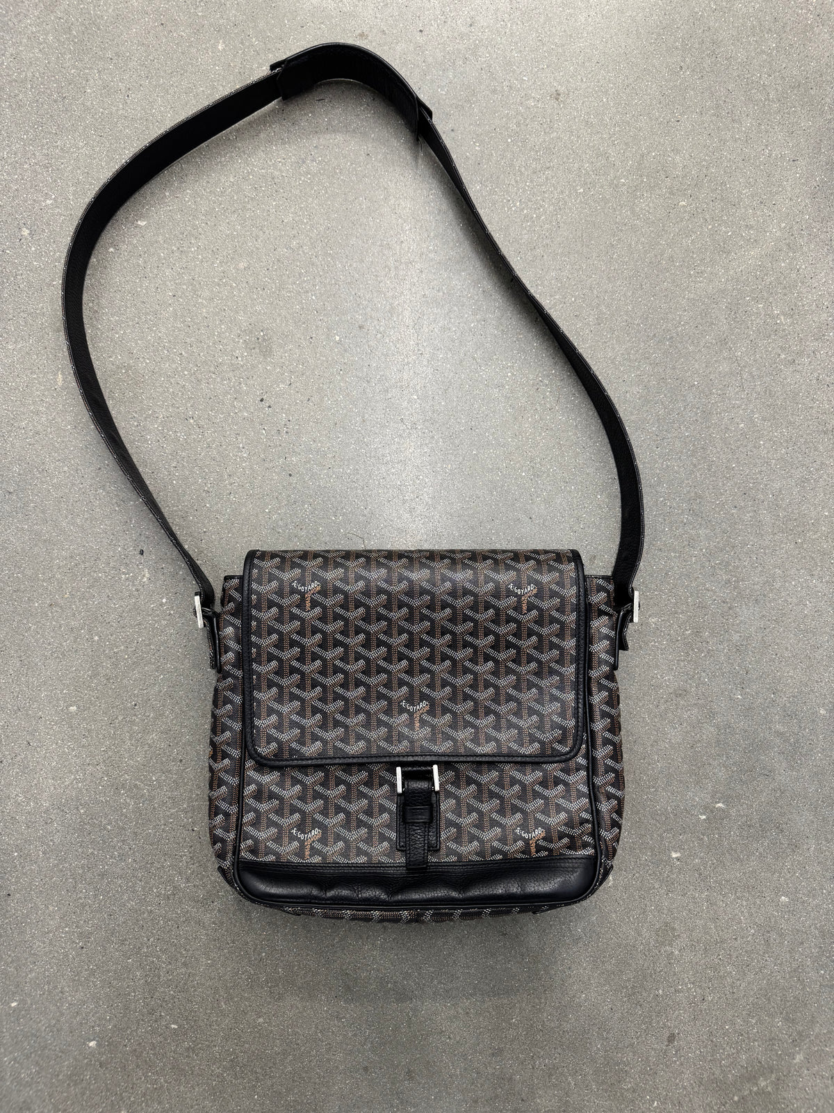 Goyard 2013 'Grand Bleu' MM Messenger Bag