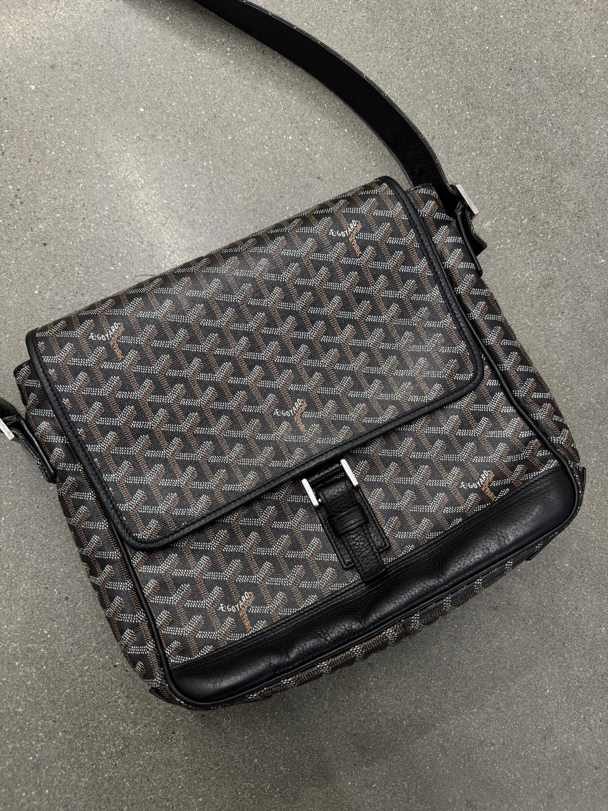 Goyard 2013 'Grand Bleu' MM Messenger Bag