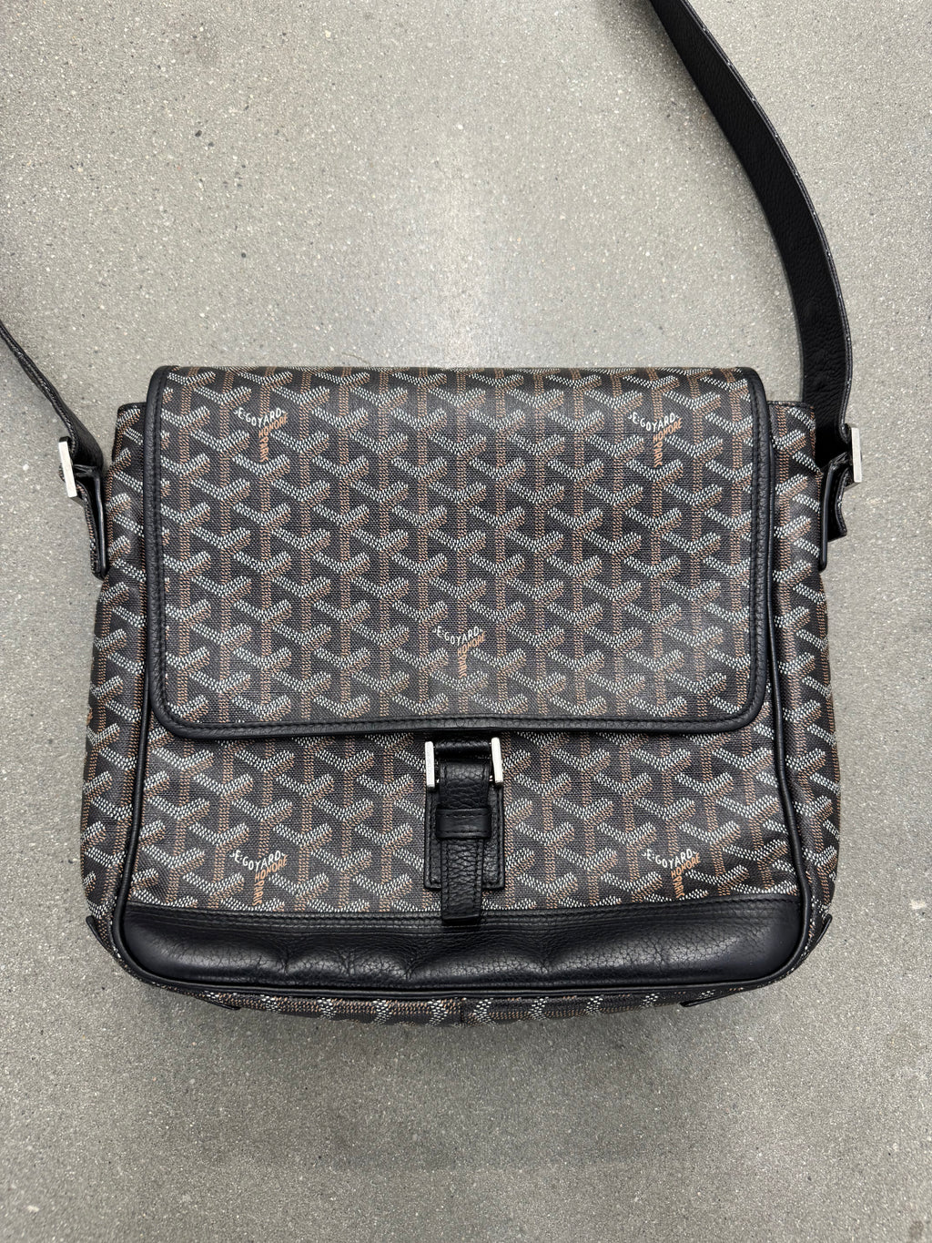 Goyard 2013 'Grand Bleu' MM Messenger Bag